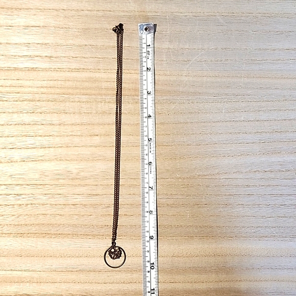 Unique metal and wire necklace - Picture 2 of 3